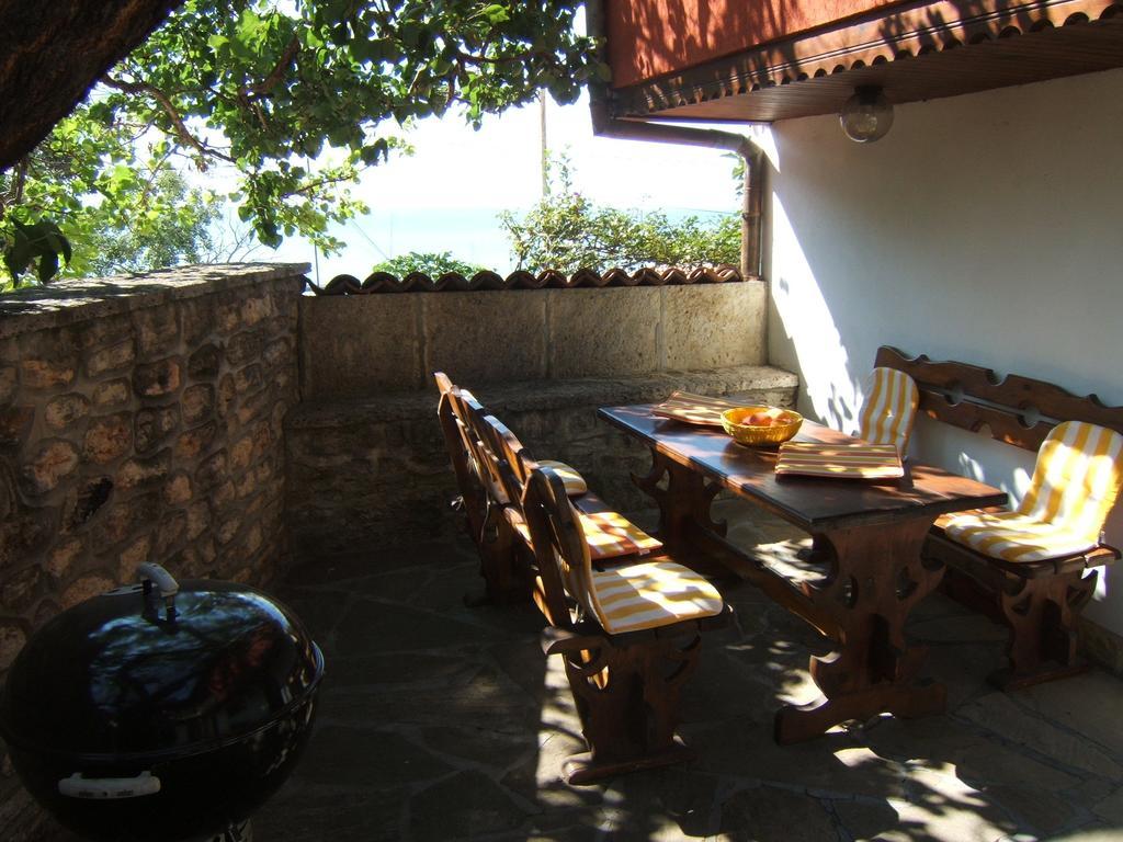 Regina'S Guesthouse Балчик Экстерьер фото